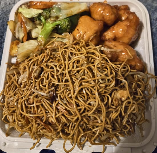 Combination Dinner D 綜合晚餐 D